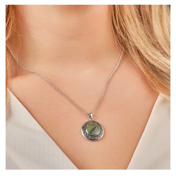 NIB Celtic Connemara Marble Necklace Sterling Silver - Picture 3 of 5